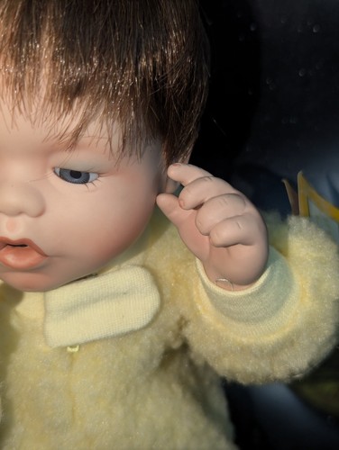Ashton-Drake Mommy I'm Sleepy 13" Porcelain Doll by Kathy Barry-Hippensteel 1992 - Picture 14 of 18