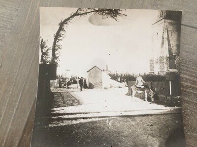 DEP 62 BERCK SUR MER OLD PHOTOGRAPH 13cm x 12cm BILLAUDAZ LEVEL CROSSING