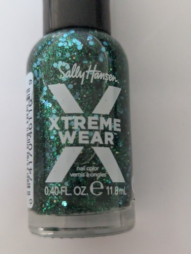 Sally Hansen Xtreme Wear Nail Polish Shade 366 FANTA-SEAS Glitter Green FREEPost - Picture 2 of 3