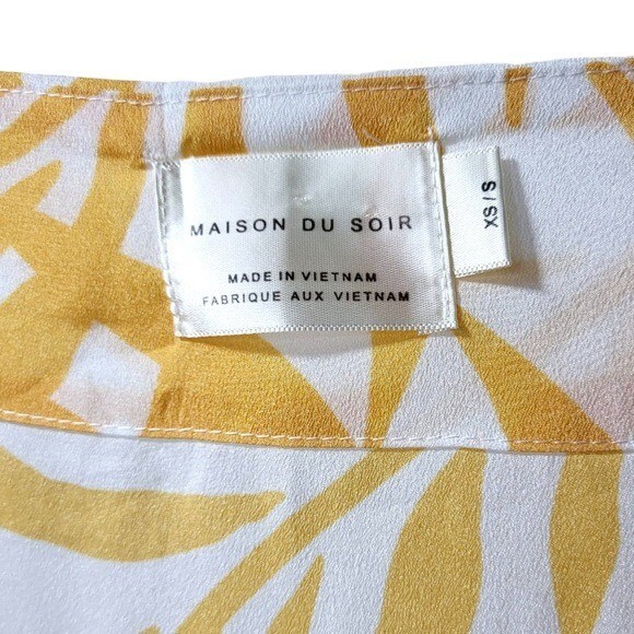 Maison Du Soir Size XS/S Magnolia Luxe Robe in a … - image 4