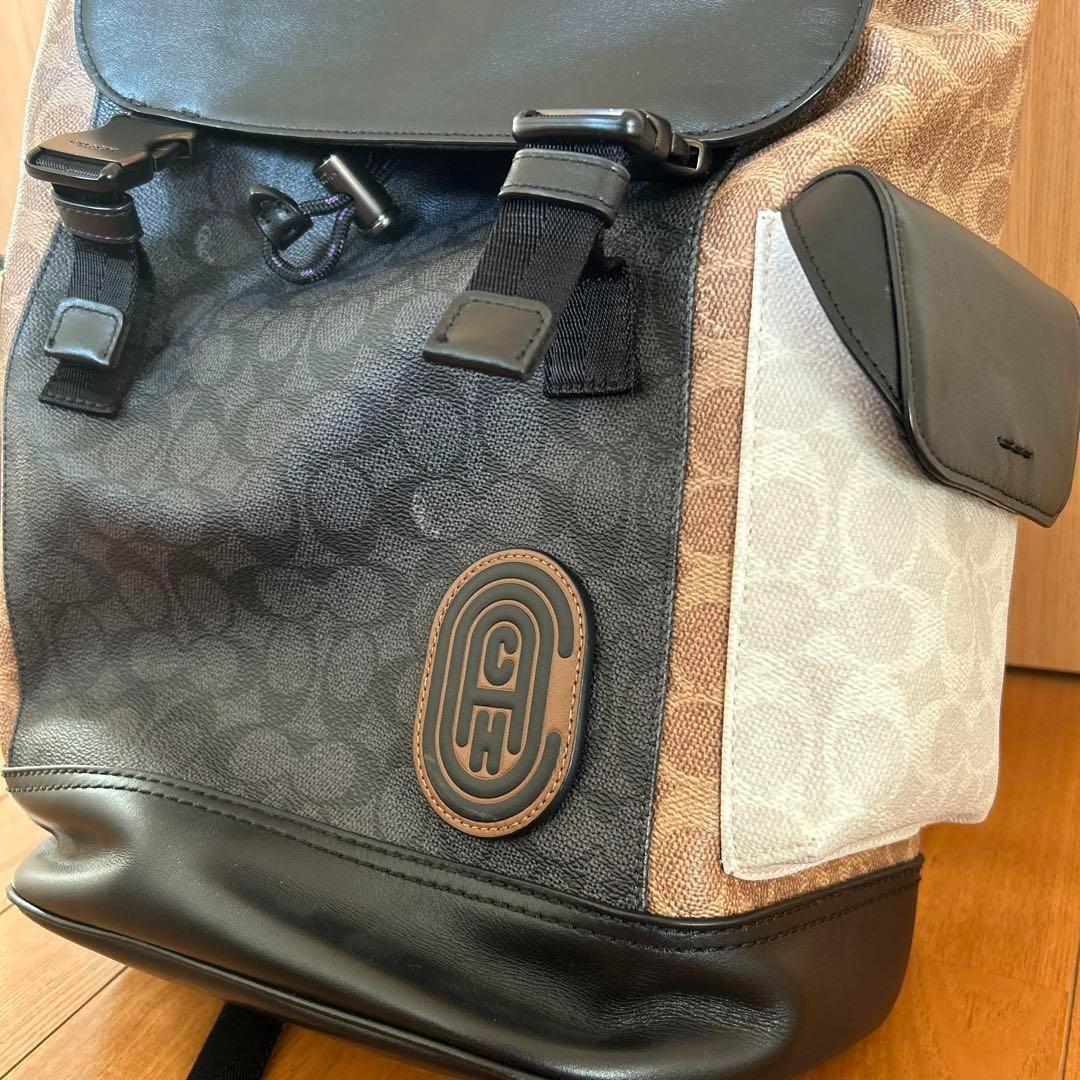Coach Backpack Shop Bag With Cloth Unisex For Men And Women Coach Backpack Shop Bag With Cloth Unisex For Men And Women