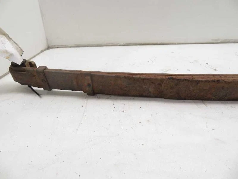 Muelle de hoja delantero derecho pasajero para camioneta Toyota 81-83 51634 Foto 4 de 4