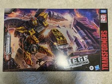 Brand New Transformers War for Cybertron  Siege Titan Omega Supreme