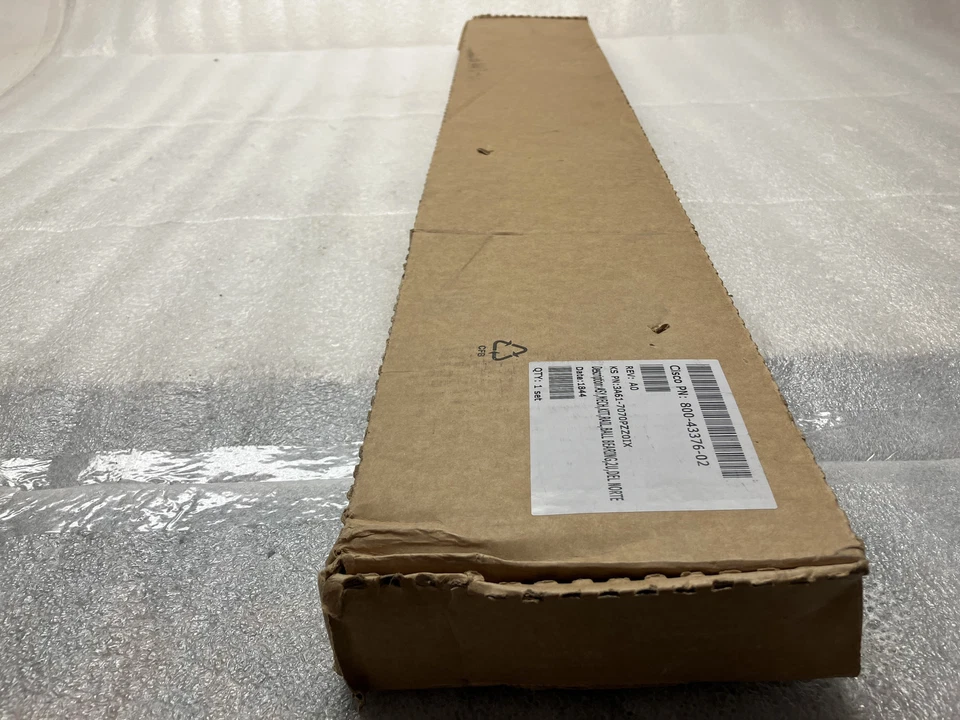 New Cisco UCS UCSC-RAILB-M4 Ball Bearing Rail Kit C220 ,C240-M4 800-43376-02 - Image 4 of 4