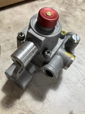 Robertshaw TS11J-2211-1-0  Gas Safety Valve 