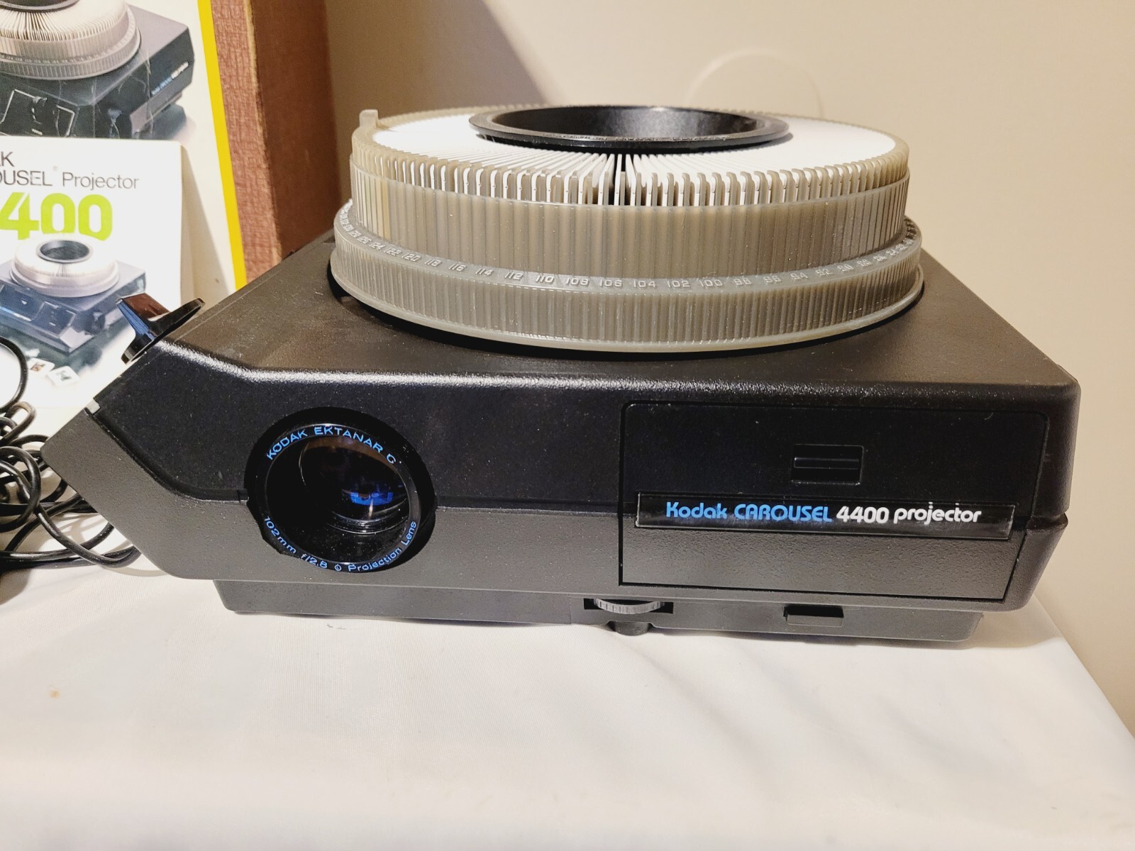 Kodak Carousel 4400 Slide Projector Case Manual Remote Bundle Tested eBay