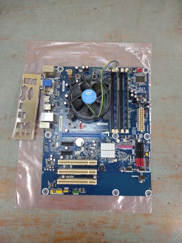 Intel DH55TC Socket LGA1156 Micro ATX Motherboard CORE i5 ,8GB RAM, I/O PLATE !! - Picture 2 of 11