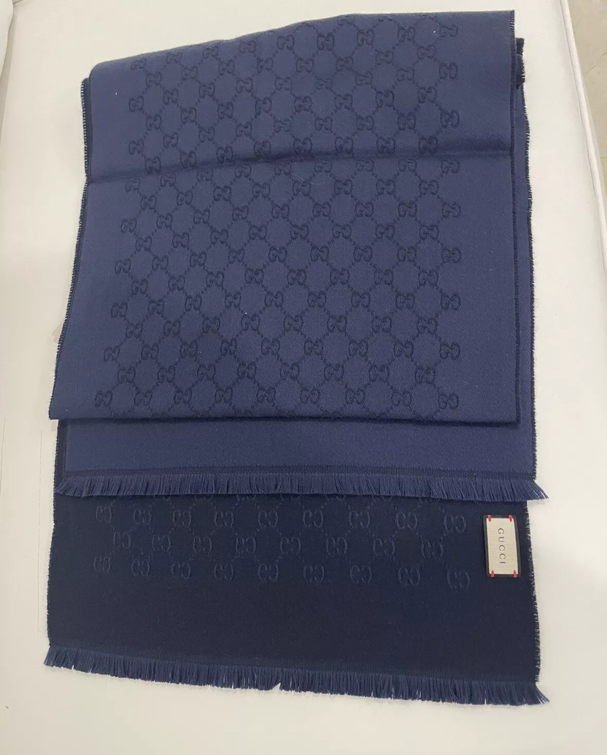 Foulard/châle Gucci bleu nuit LAINE GG neuf avec étiquette