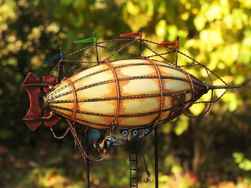 Tinplate 19th Century Airship Model - Handmade - Balloon - Zeppelin - Steampunk - Picture 12 of 12