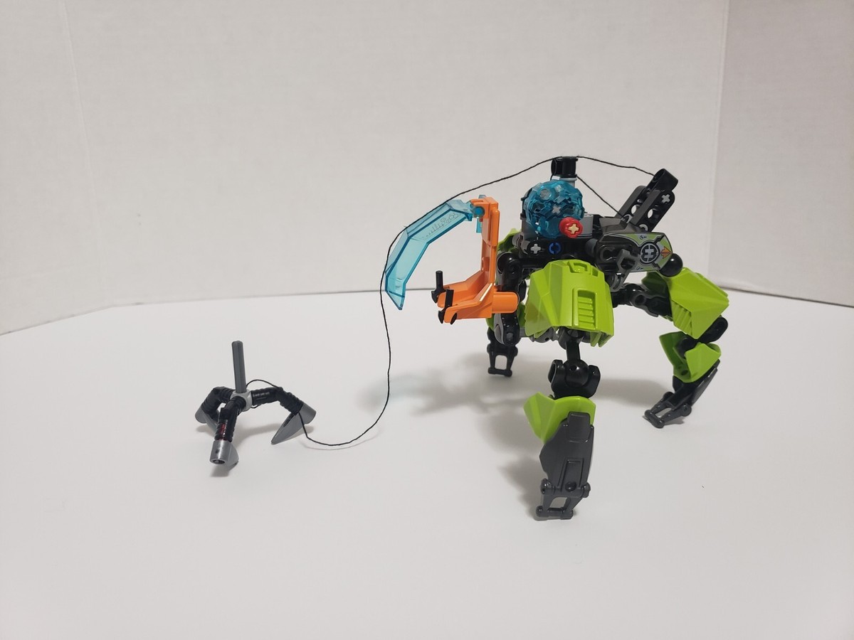 LEGO HERO Factory BREEZ Flea Machine (44027) complete build
