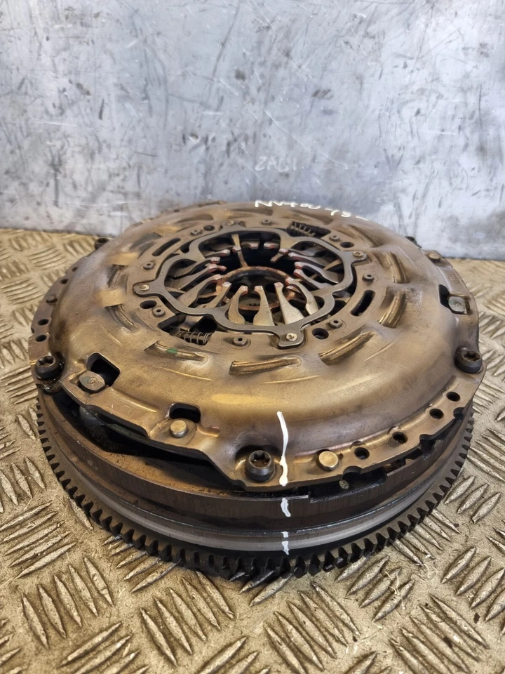 KIT EMBRAGUE VOLANTE DOBLE MASA NISSAN NV400 126005010 FURGONETA PANEL DSL 2.3 2013 Foto 3 de 4