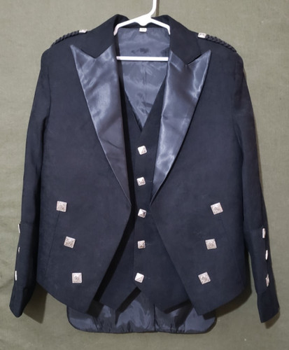 SIZE 32 Boy's Scottish Prince Charlie Kilt Jacket and Vest Wedding Formal