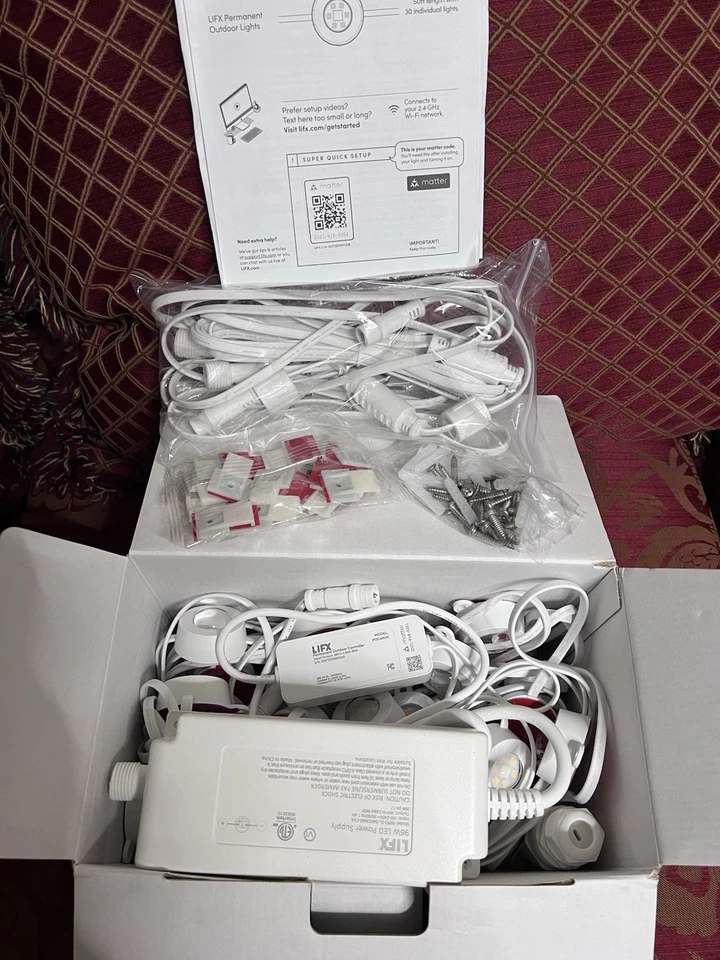 LIFX LFXSL50-30 Luces permanentes para casas exteriores 30 luces LED alero 50 pies 2700Lm Foto 3 de 3