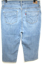 LEVI'S LEVIS 512 PERFECTLY SLIMMING MEDIUM WASH CAPRI JEANS WOMENS SIZE 12