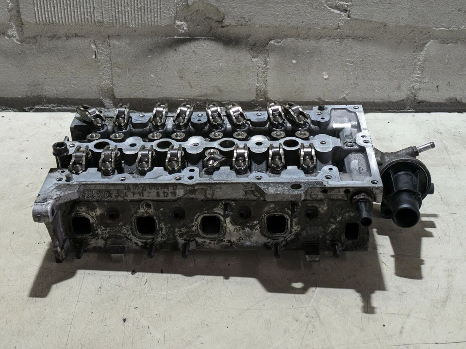 Cylinder head 5518859S Opel Meriva 1.3 CDTI DPF 55 KW 75 hp 202674 km - Image 2 of 4