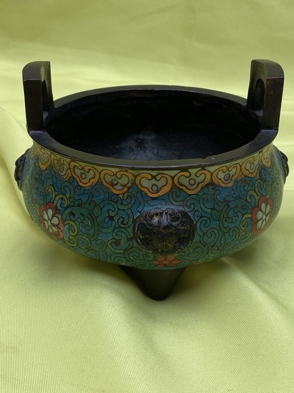 Enamel incense burner
