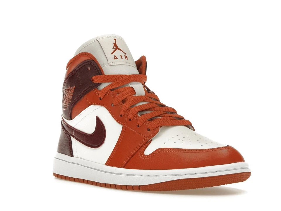 Jordan 1 Mid Sky J Naranja W - BQ6472-200 Foto 2 de 4