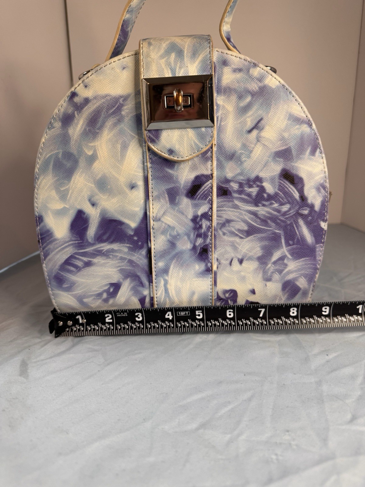 Disney’s Cinderella Snob Essentials Crossbody Bag… - image 15