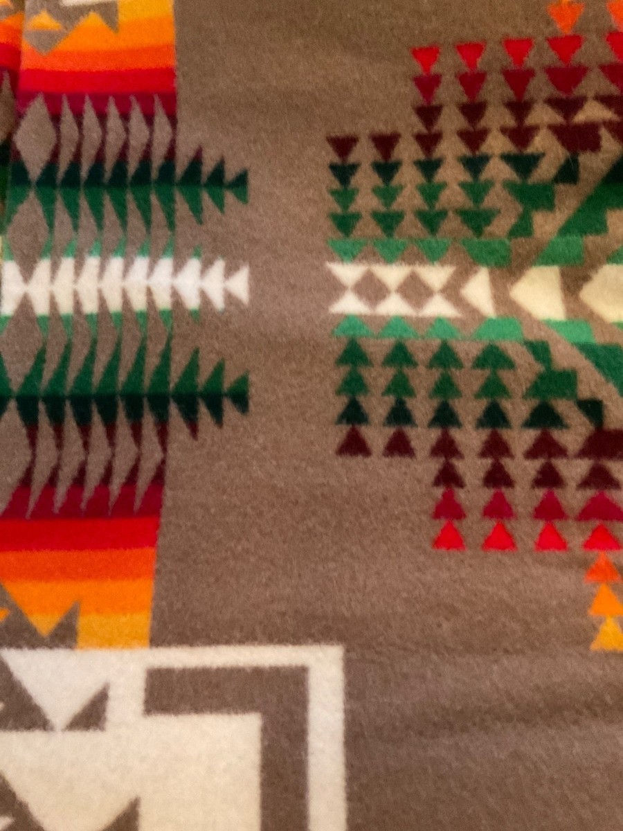 Pendleton~Beaver State~Chief Joseph~Blanket~64 x 80 in~wool blend