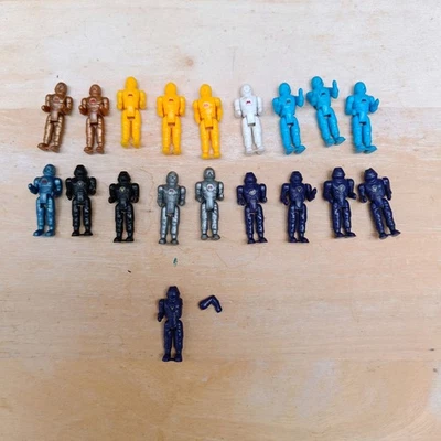 Manta Force Bluebird Toys Soldiers Various 1988 18 figures Nigel Hunt - Image 1 of 3