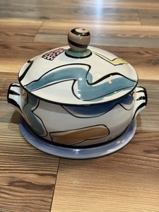 Vtg. Parker Kuhns studio pottery modernist casserole pot.
