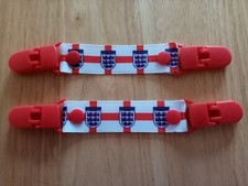 England football mitten/glove clips one pair . Keep your mitten/gloves safe 
