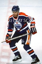 CRAIG SIMPSON In ACTION 35mm COLOR SLIDE Edmonton OILERS STAR PLAYER++++
