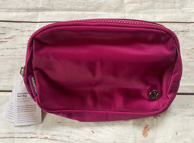 lululemon belt bag wild berry NWT LULULEMON Everywhere Belt Bag O/S WLDB Wild Berry
