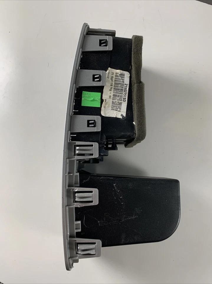 Dodge Ram 2500 2009-2012 pasajero derecho tablero ventilación aire bisel con Cubby OEM Foto 3 de 4