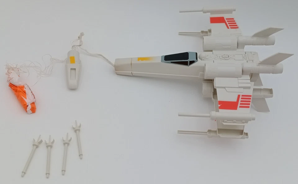 Rare Vintage Estes #1490 Star Wars X-Wing Fighter Flying Model Rocket - Image 3 of 4