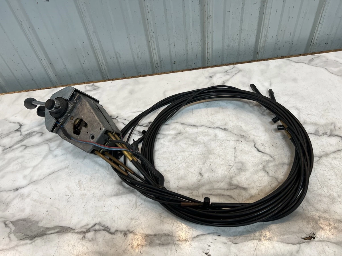 Sea Ray 270 Boat Quicksilver dual engine throttle control