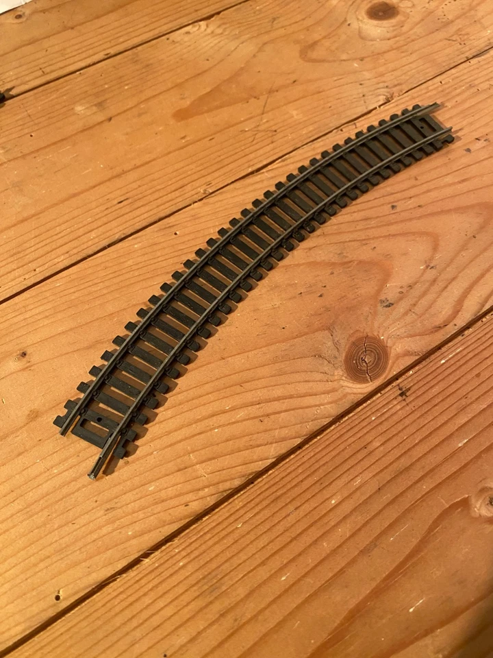 Lima R=360 / 36 degrees Rigid Curved track Good Condition, Made in Italy - Image 4 of 4