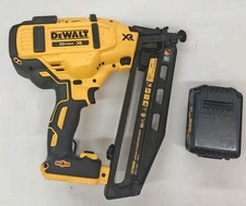 DeWalt (DCN660) 20V MAX XR 16-Gauge Cordless Angled Finishing Nailer Kit