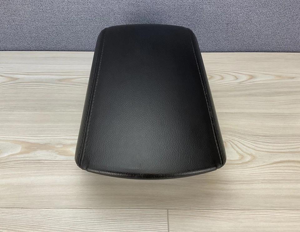 🔴Tapa/reposabrazos consola central Ford Explorer 2011-2015. Cuero negro. OEM. Foto 3 de 4