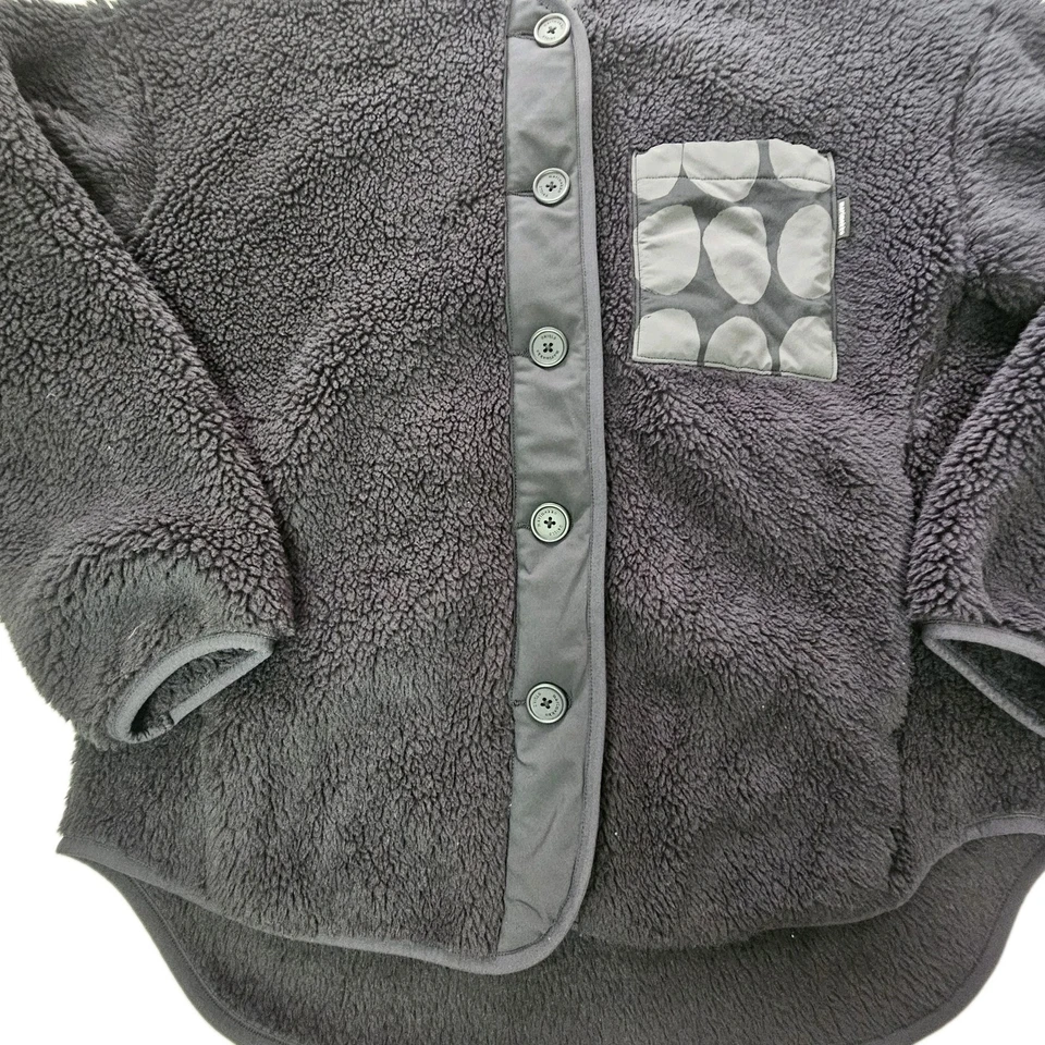 Cárdigan polar para mujer UNIQLO x marimekko colección talla mediana/pequeña Foto 3 de 4