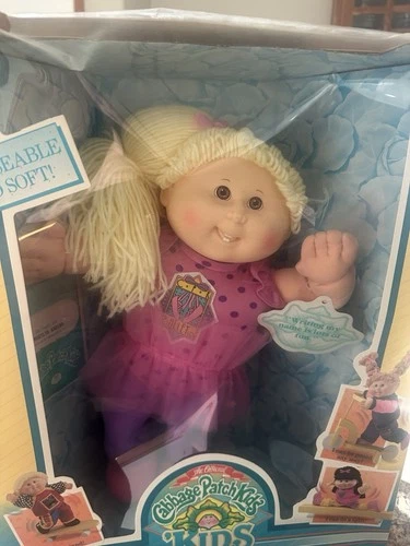 Vintage Cabbage Patch Doll In Original Box