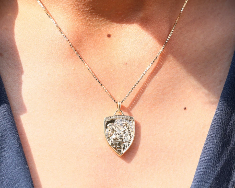 Colgante Arcángel San Miguel MOISSANITA 0,25 quilates enchapado en plata 925/oro amarillo Foto 2 de 4