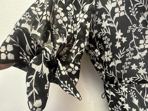 Calvin Klein Women 10 Black White Floral Short Sleeve Midi Dress Button READ - Picture 4 of 12