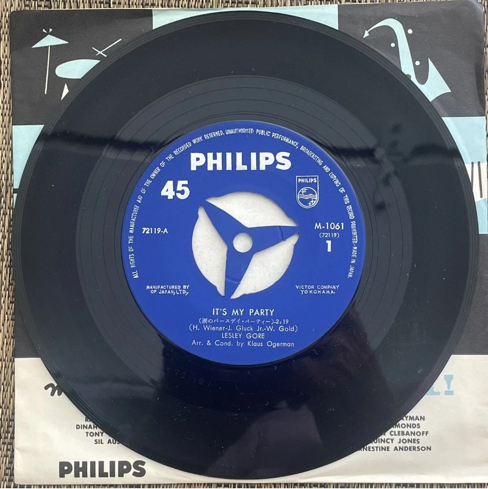Leslie Gore - It’s My Party / Danny - Philips M-1061 - Japan Release - PS NM+ - Imagem 4 de 4