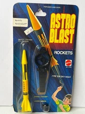 mattel 1978 Astro Blast yellow rockets sealed on card,moc blast launcher booster