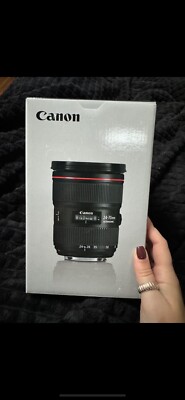 Canon EF 5175B002 24-70mm F/2.8L Standard Zoom Lens