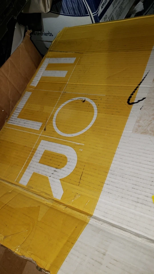 15- Alfombra Azulejo Cuadrados Peel Stick FLOR Co NUEVO Estuche Among the Flowers Periwinkle Foto 4 de 4