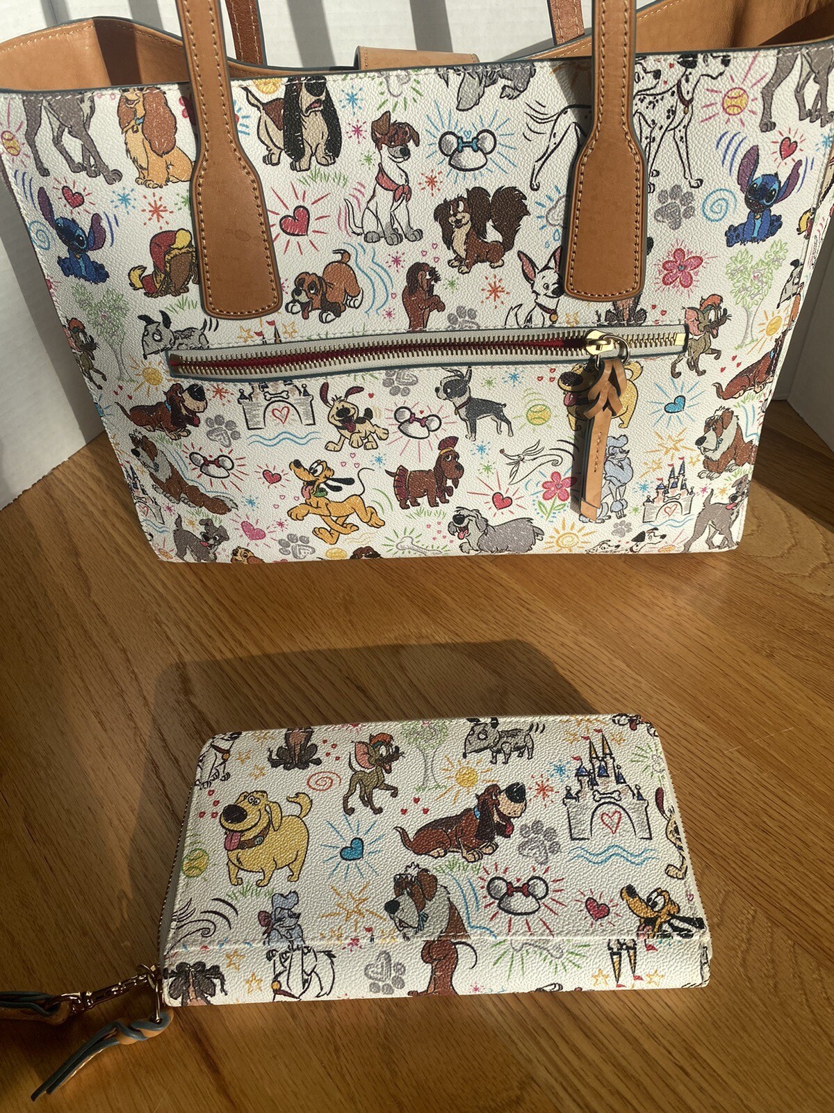 Disney Dooney & Bourke Dogs Paw Prints Tote Purse Sketch wallet, and