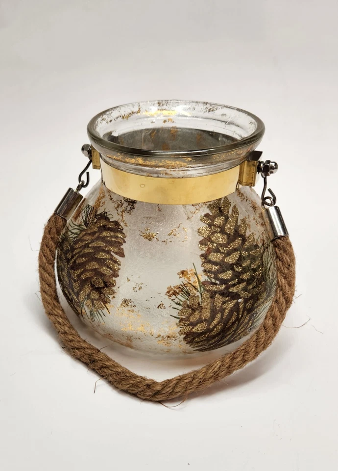 Castiçal/lanterna votiva pendurada em vidro ouro acento pinhas corda de Natal - Imagem 3 de 4