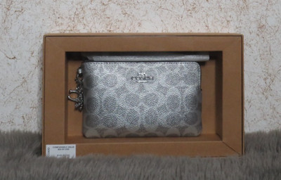 Coach Boxed Corner Zip Wristlet in Signature Canvas with Charms (Gray) - NWT