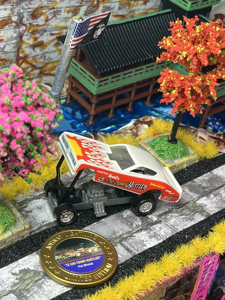 Johnny Lightning 1971 Dodge Charger Revell's Chi-Town Hustler Funny NMCondw/Coin - Изображение 3 из 4