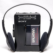   Sony Walkman WM-F2015 FM/AM Cassette Player New Drive Belts Serviced  