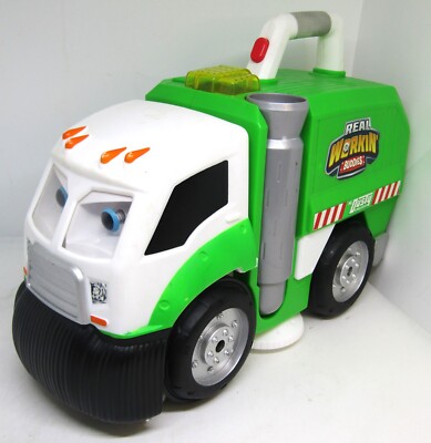 Jakks Pacific Dusty The Super Duper Garbage Truck Real Workin Buddies:  Dusty The Super Duper Toy Eating