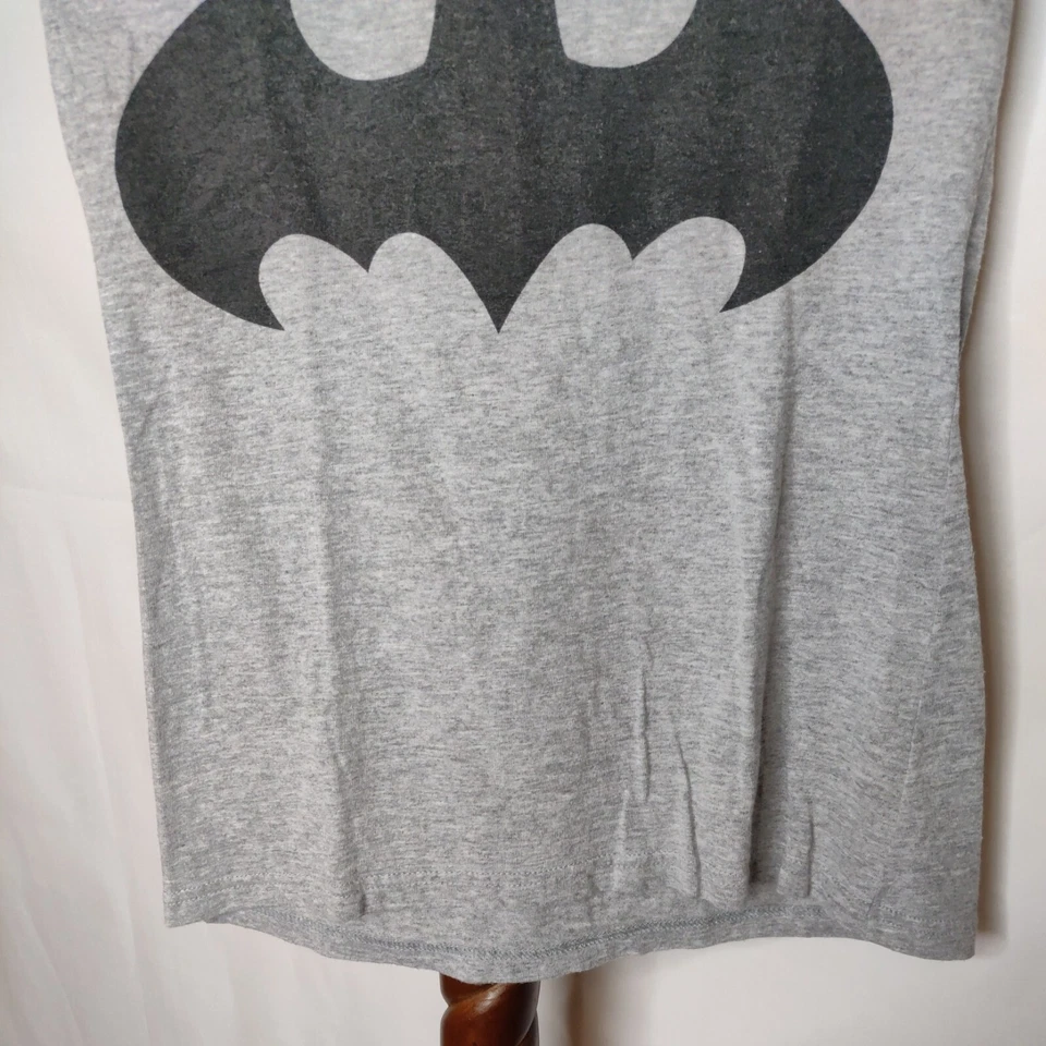 Batman women's S(3/5) t-shirt gray & black v-neck short sleeves "Batman" logo - Image 4 of 4