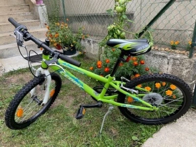 vélo VTT enfant 7 ans vert 6 vitesses très bon état - Photo 1/2